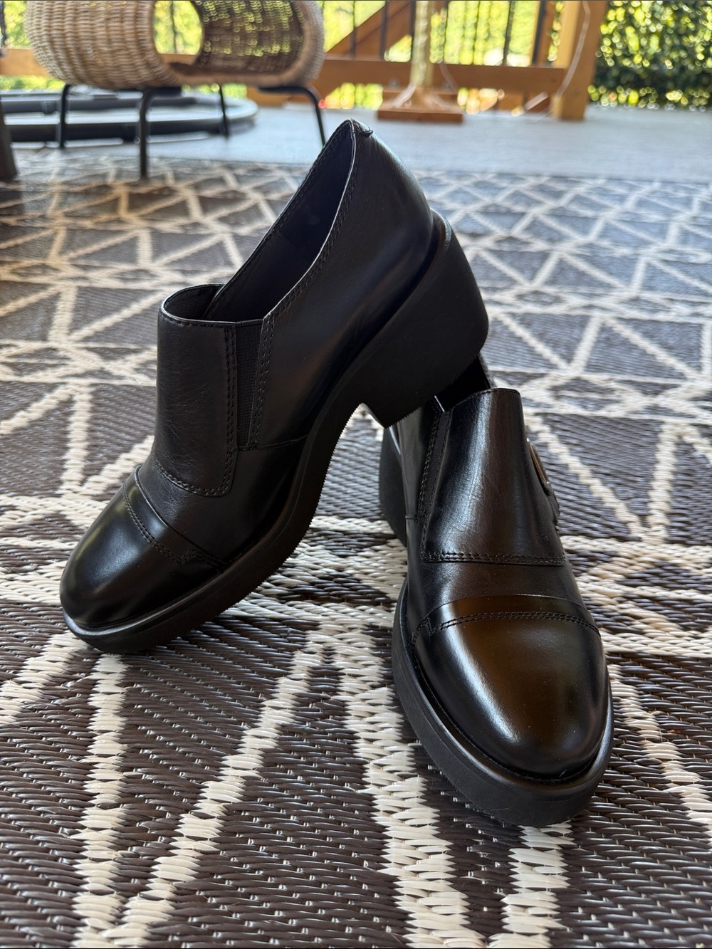 Stonefly | Leather Loafers w Chunky Heel